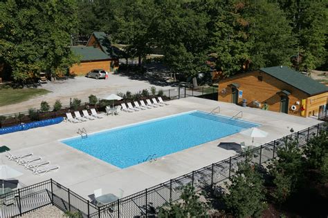 Lakeside Cabins Resort Pool Pictures And Reviews Tripadvisor