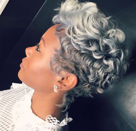 Need inspiration for your curls? Obsessed with this cut and color by @khimandi - Black Hair ...