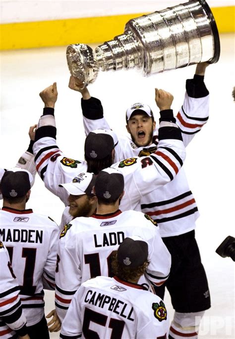 Photo The Chicago Blackhawks Win The 2010 Stanley Cup Playoffs In