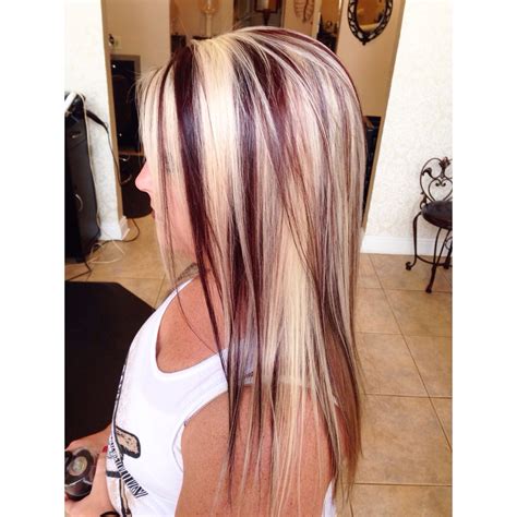 Highlights With Redviolet Lowlights Red Hair With Blonde Highlights Red Blonde Hair Chunky