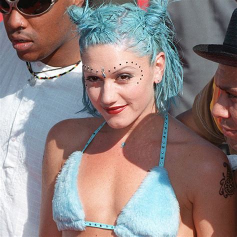Gwen Stefani Looks Unrecognizable Now Fans Are Freaking Out Shefinds