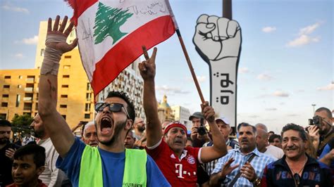 Krise Im Libanon Der Rücktritt Des Premierministers Löst Jubel Und