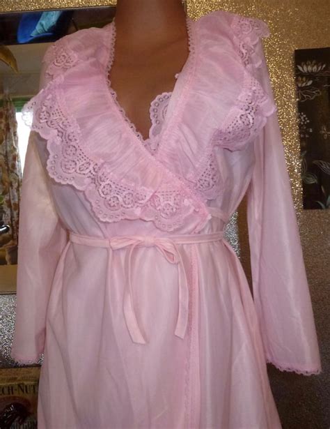 vintage 70 s peignoir negligee set pink nylon burlesque etsy