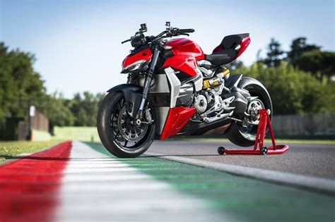 Motorrad Vergleich Ducati Streetfighter V Vs Ducati Panigale V