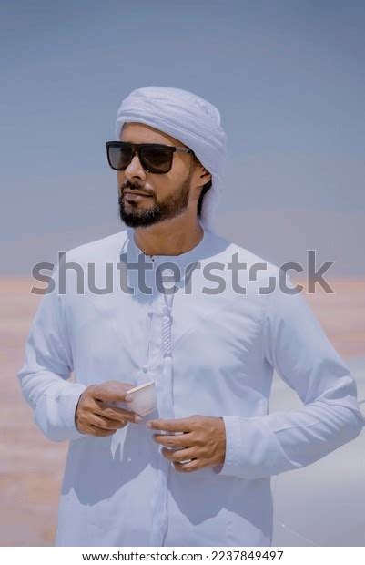 Emirati Man Desert Arab Man Emirati Stock Photo 2237849497 Shutterstock