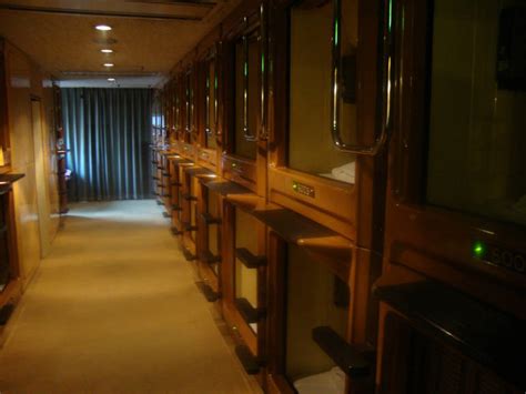 Comments off on capsule hotels: Capsule Hotels: Minimalist, Budget-Friendly Accommodation | Japan Trends