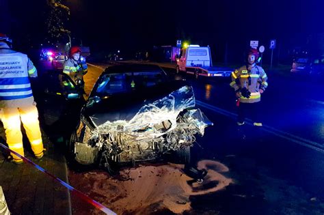 Wypadek w Jaśle na 3 Maja Zderzenie BMW i autobusu