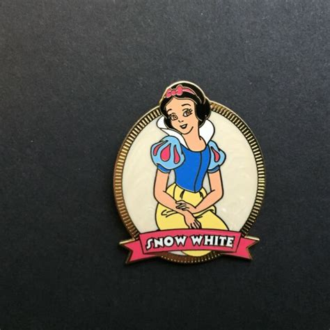 Princess Swirl Series Snow White Disney Pin 23941 Ebay