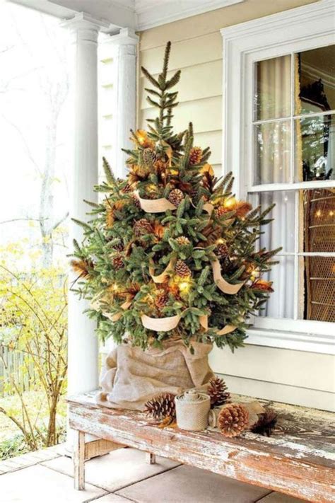Amazing Christmas Porch Ornament And Decorations 42