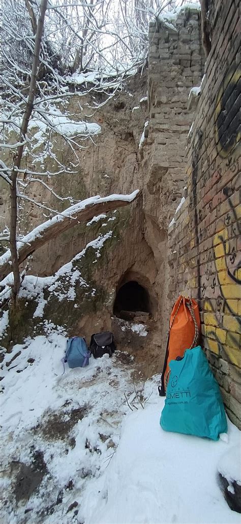 В Киеве нашли пещеры дохристианского периода: захватывающие фото ...
