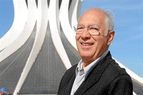 Uilton (paços de ferreira) remate con la izquierda desde fuera del área. Pioneiro: Faleceu Luiz Carlos Botelho - "Nos tornamos ...