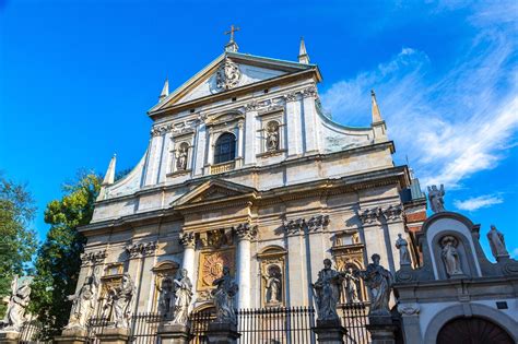 Z czasem świątynia zostanie zakończone, wznosiły się podłogi, a obok pojawił się nowy ó św barbary. 12 najlepszych noclegów w pobliżu Kościoła Św. Apostołów ...