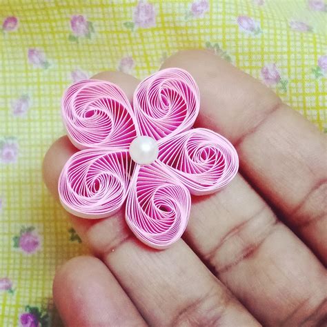 How To Make A Teardrop Swirl Quilling Flower Tutorial