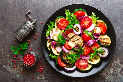 7 astuces pour créer des salades minceur Nutrisolution