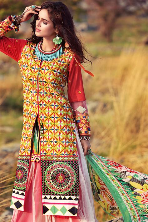 Latest Pakistani Evening Wear Dresses 2018 Fashion for Girls