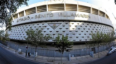 El estadio nemesio camacho «el campín» es el estadio de fútbol más grande de bogotá, capital de colombia. El Betis piensa en un Benito Villamarín con 365 días de ...