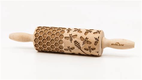 No R243 Bee And Honey Pattern Rolling Pin Engraved Rolling Rolling