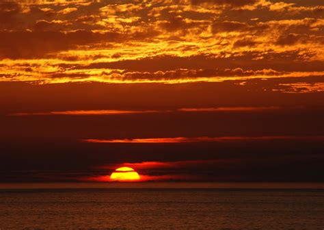 top 10 Amazing Things: 10 Beautiful Sunset Views