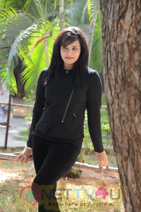 Telugu Film Photo Gallery Actress Tanuja Naidu Galleries Hd