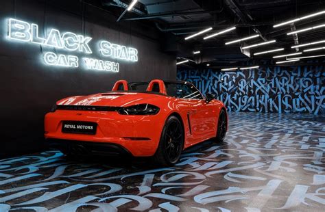 Find out how surnames are ranked in popularity, how many people in the united states of america bear a particular name, and how the statistics change between 1990 and 2000 us censuses. The Black Star Car Wash in Moscow | Old News Club