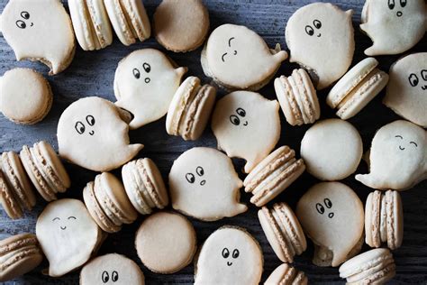 Step By Step Ghost Macarons With Pumpkin Buttercream Kate Cooks