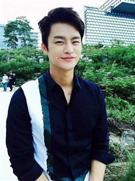 Asian mens style can be sleek and fine, but it is constantly strong, straight and thick. 45 Charming Korean Men Hairstyles for 2016 - Fashion Enzyme