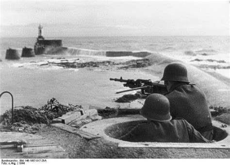 German Soldiers With Hotchkiss M1914 Machine Gun Somewhere In The The