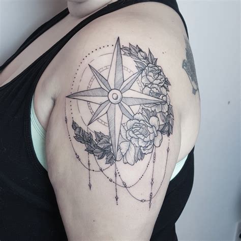 compass-moon-florals-custom-design-tattoo-artist