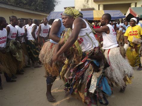 Danse Traditionnelle Ekongo Son Histoire Et Ses Légendes Adiac Toute L
