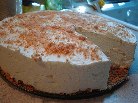 Whether they are decadent and rich or light and fluffy, there is a cream cheese dessert to please everyone! Stargal's Cosmos: NO-BAKE WHIPPED CREAM CHEESECAKE