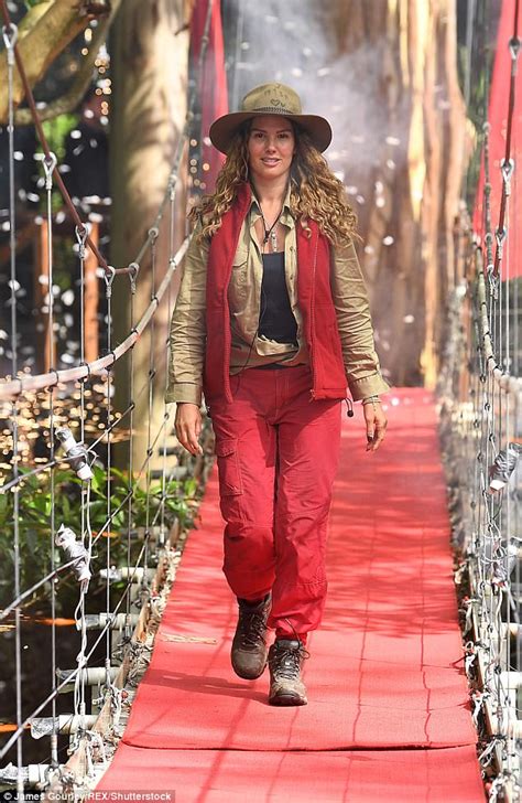 Im A Celebrity Rebekah Vardy Leaves Jungle Daily Mail