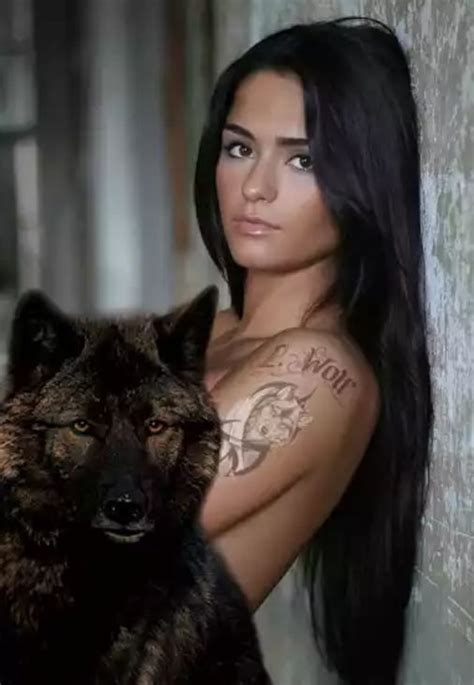 pin by 🍃🌹 linda 🌹🍃 🍃🌹langarica on lobo wolves and women wolf girl wolf