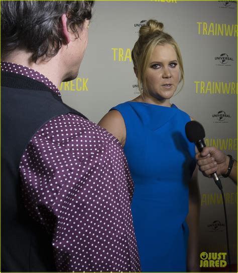 Amy Schumer Bill Hader And Judd Apatow Reenact A Scene From Real Housewives Of New York City