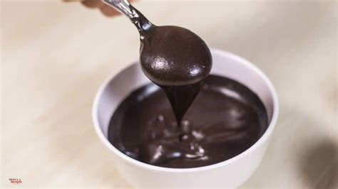 Sweetens the batter without altering the flavor. How To Make Chocolate Frosting Using Cocoa Powder - Mint's ...