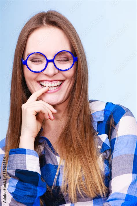 Happy Smiling Nerdy Woman In Weird Glasses Stock Foto Adobe Stock