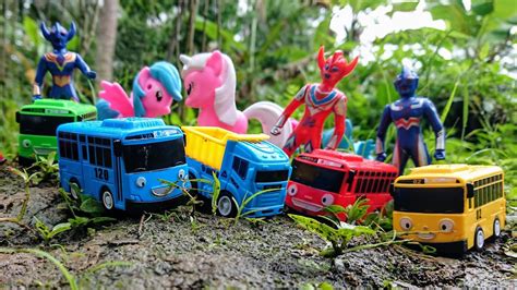 Membersihkan Mainan Kotor Bus Tayo Dan Kuda Poni Serta Ultraman Youtube
