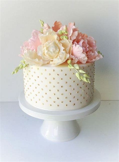 Happy birthday cake with flowers pics. 31 Most Beautiful Birthday Cake Images for Inspiration ...