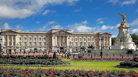 Discover 75 Buckingham Palace Hd Wallpaper Nhadathoanghavn