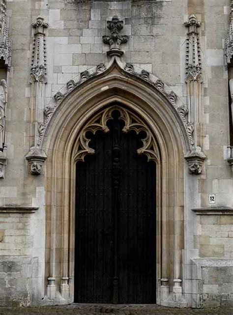 Standard Gothic Arch With The Radius Being The Width Of The Opening