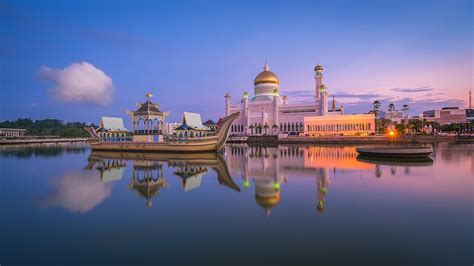 Bandar Seri Begawan Brunei Sultan Omar Ali Saifuddin Mosque Royal