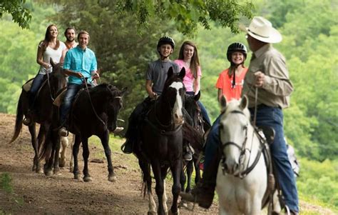 Horseback Trail Ride In The Smokies Gatlinburg Tn Area Westgate