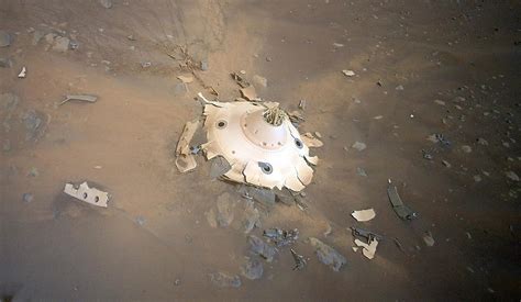 Хеликоптерът на НАСА ingenuity засне останките на космическия кораб на Марс с който е