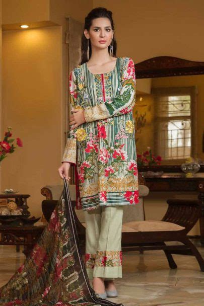 Zara Khan Embroidered Lawn Collection 2018 05a Apnibazar