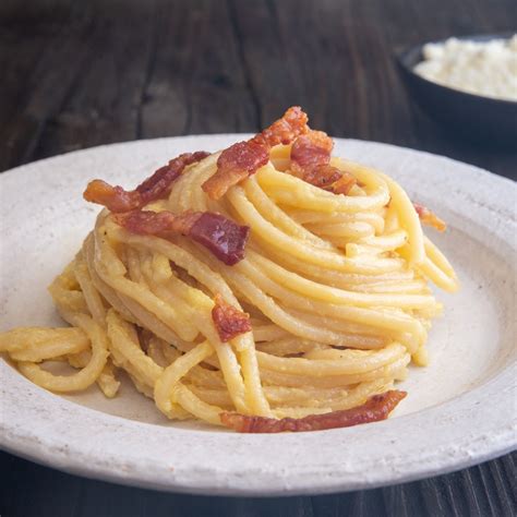 Authentic Spaghetti Carbonara Recipe An Italian In My Kitchen
