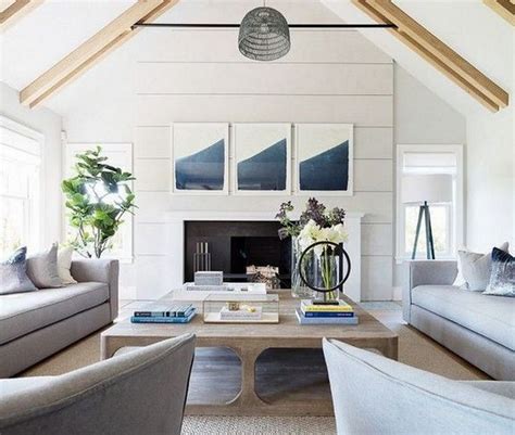 30 White Shiplap Living Room