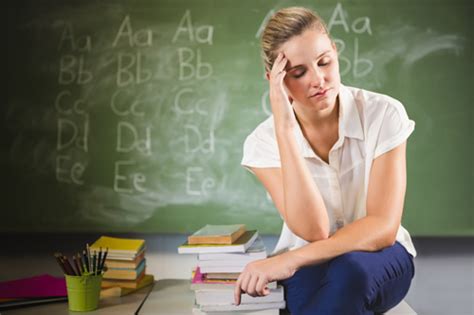 4 Ways To Identify And Support Your Struggling Teachers