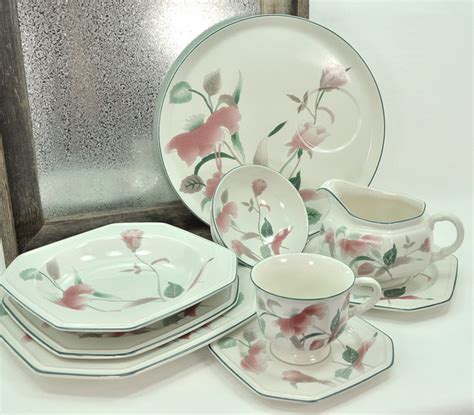 Jewel tea & china co $0. Mikasa Silk Flowers (1990) Dinnerware $75.00 | Service for ...