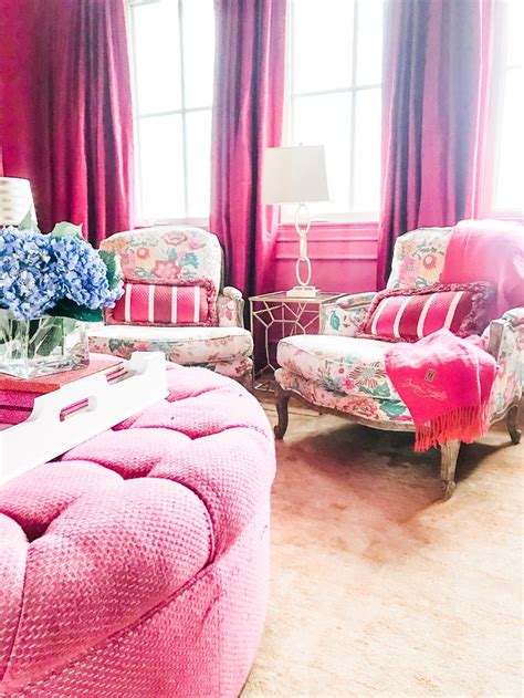 Monochromatic In Pink For This Fancy Media Room Jenny Tamplin