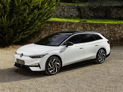 Volkswagen Id7 Tourer Electric Estate Uncovered With 426 Mile Range