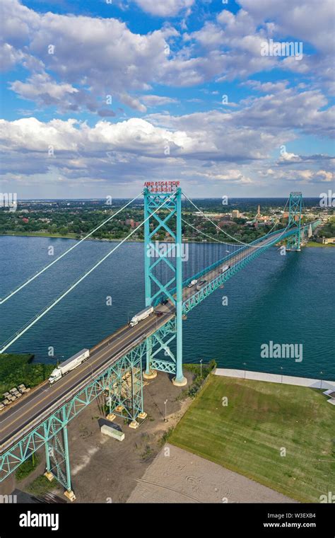 Detroit Michigan The Ambassador Bridge Linking The United States Foreground And Canada